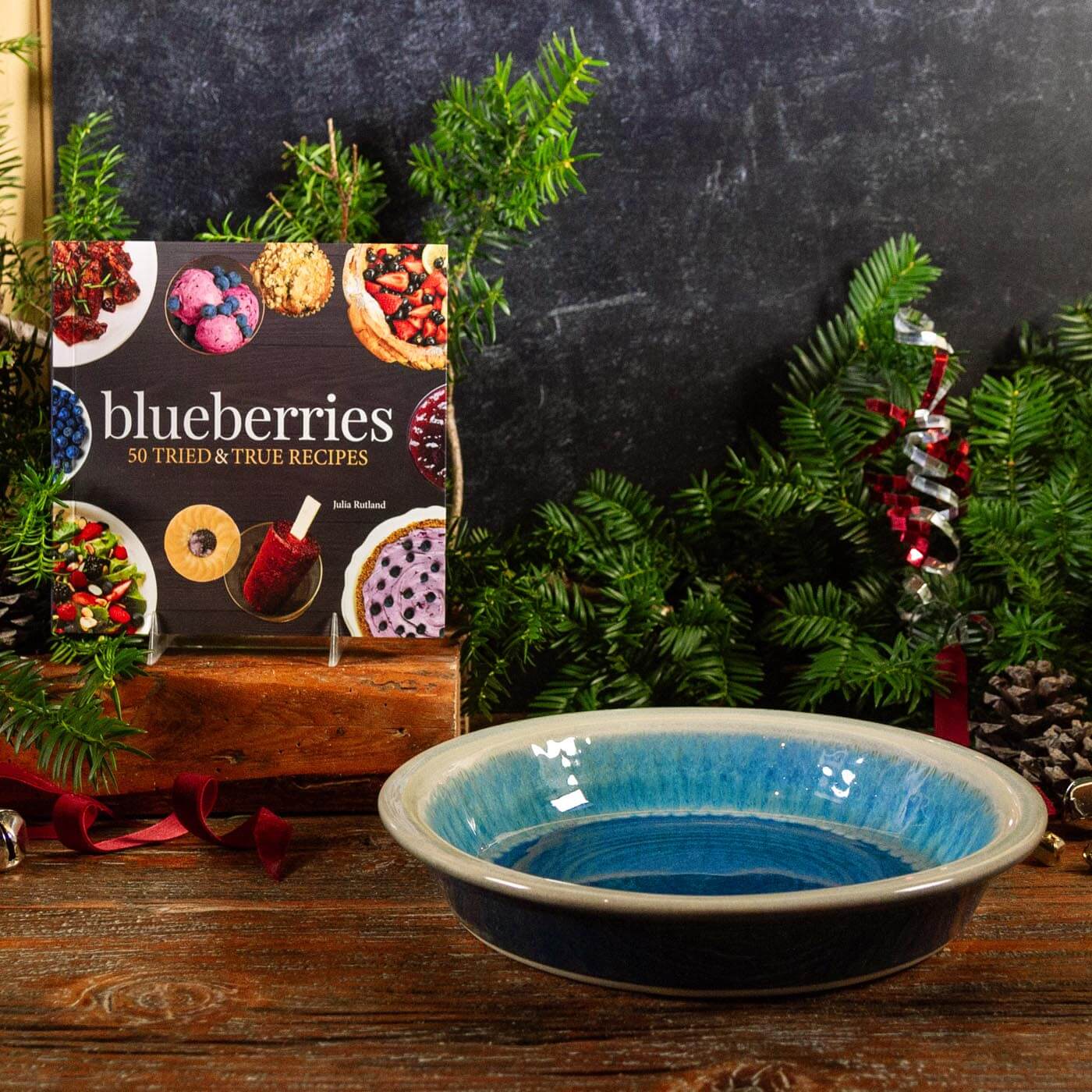 Pairing: Cobalt Pie Plate & Blueberry Recipes Book