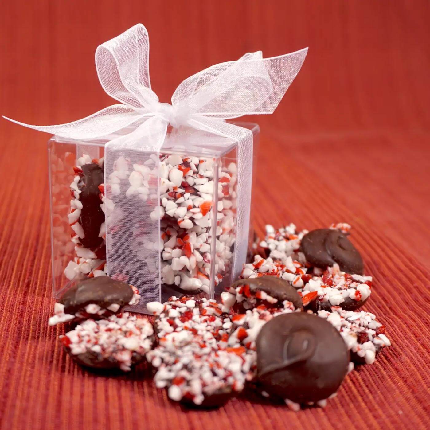 Pairing: Purple Leaf Dish & Maine-Made Mini Peppermint Bark